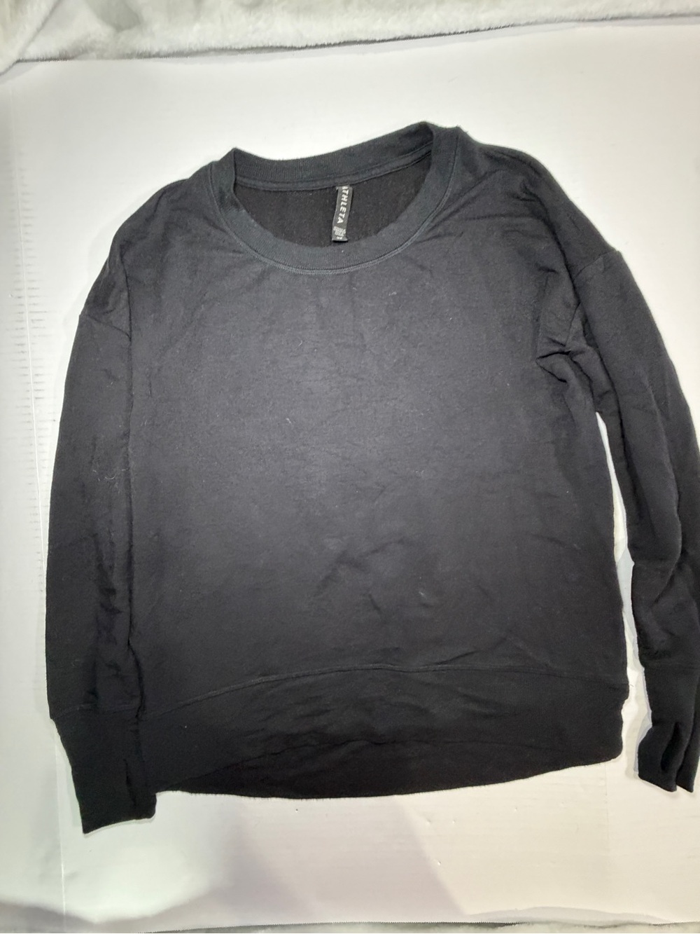 Oversized Athleta Black Crewneck Pullover Sweater